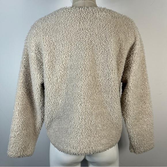 ❤️ Uniqlo Women's Beige Fleece Crew Neck Sweater S - Picture 3 of 9